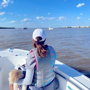 Meet your Posher, Myra